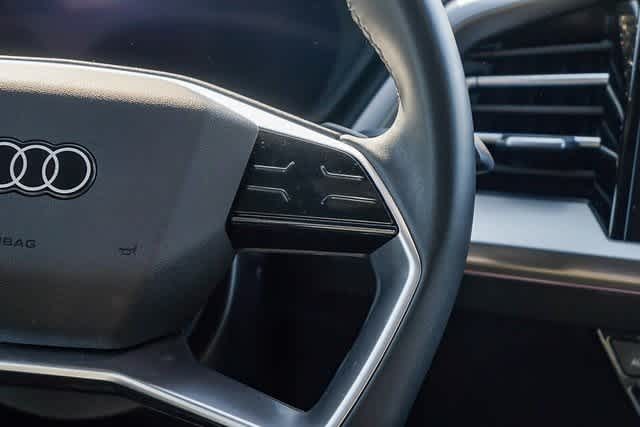 Thumbnail: 2023 Audi Q4 e-tron - 17