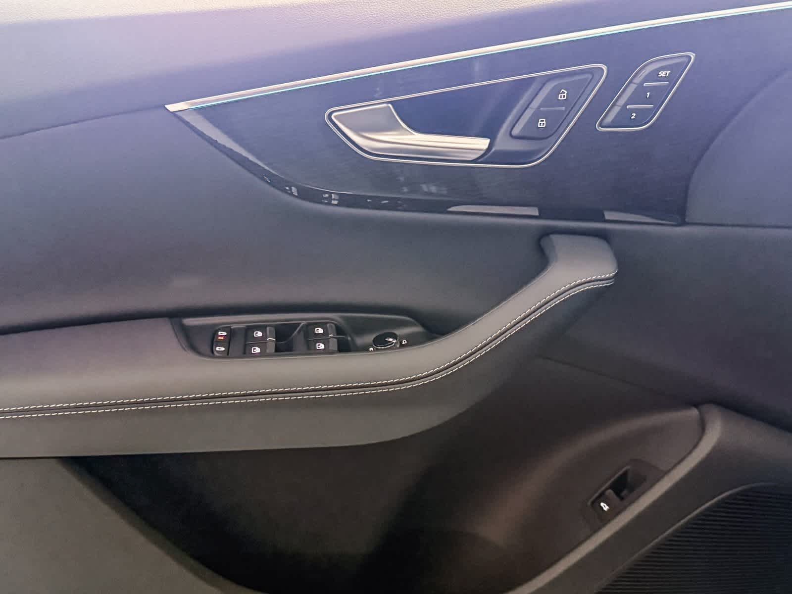 Thumbnail: 2026 Audi Q7 - 22