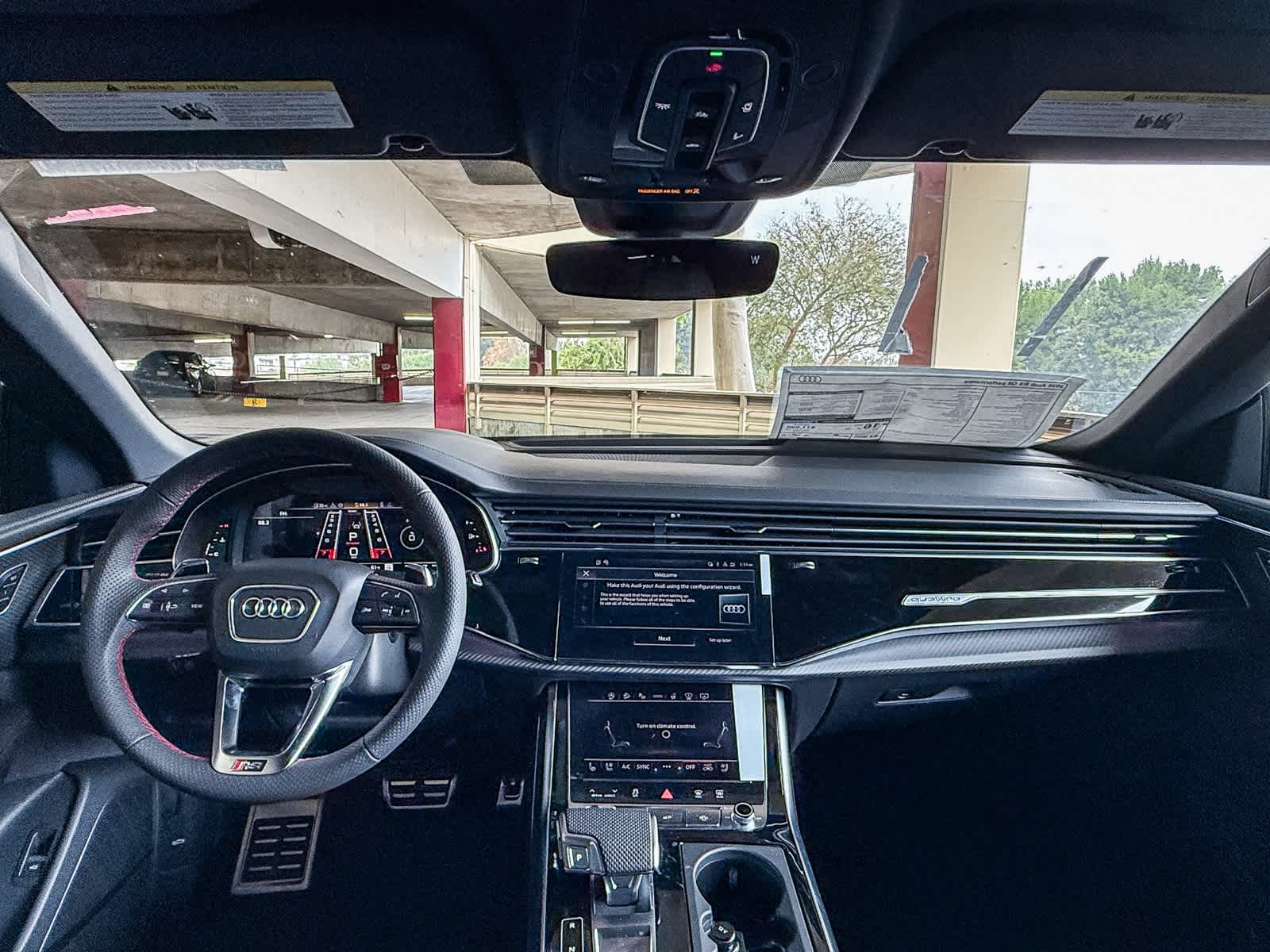 Thumbnail: 2026 Audi RS Q8 - 12