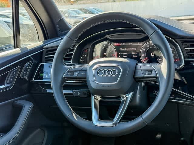Thumbnail: 2025 Audi Q7 - 15