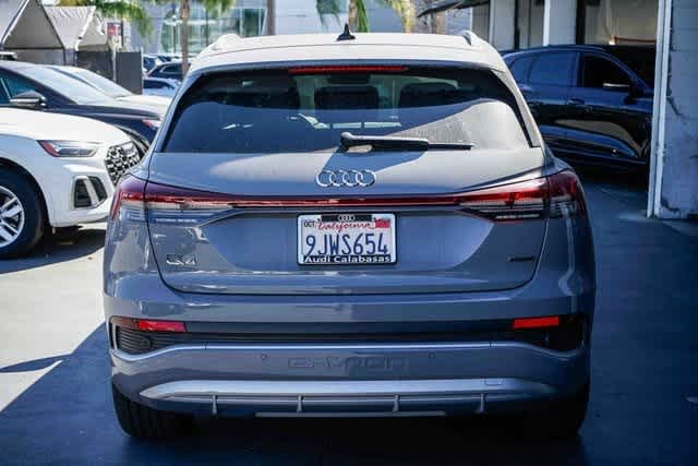 Thumbnail: 2023 Audi Q4 e-tron - 3