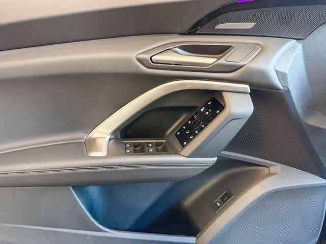 Thumbnail: 2025 Audi Q5 - 22