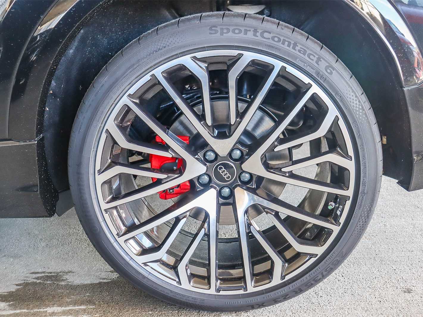 Thumbnail: 2026 Audi SQ8 - 8