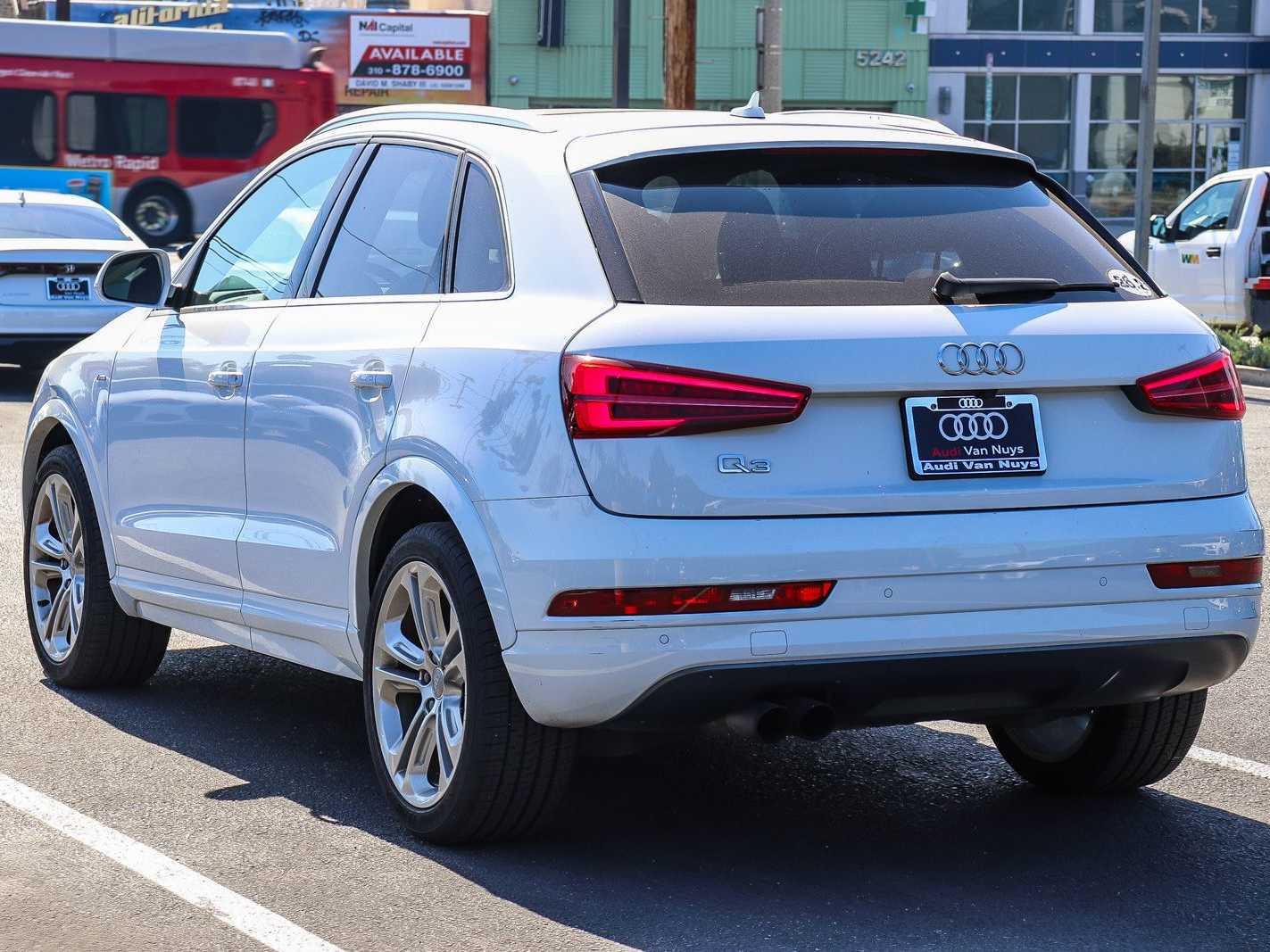 Thumbnail: 2018 Audi Q3 - 2