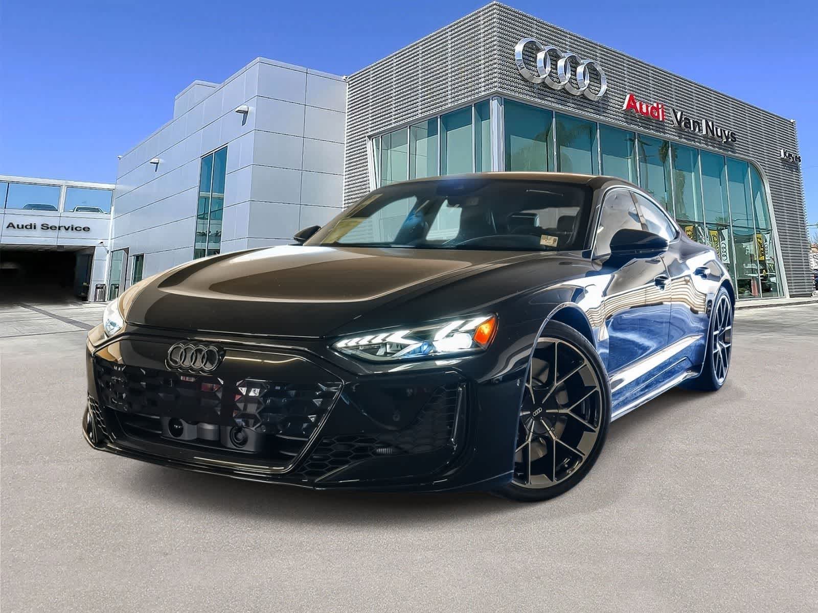 Thumbnail: 2026 Audi RS e-tron GT - 1