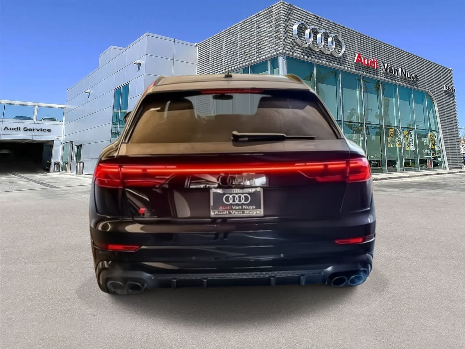 Thumbnail: 2026 Audi SQ8 - 5