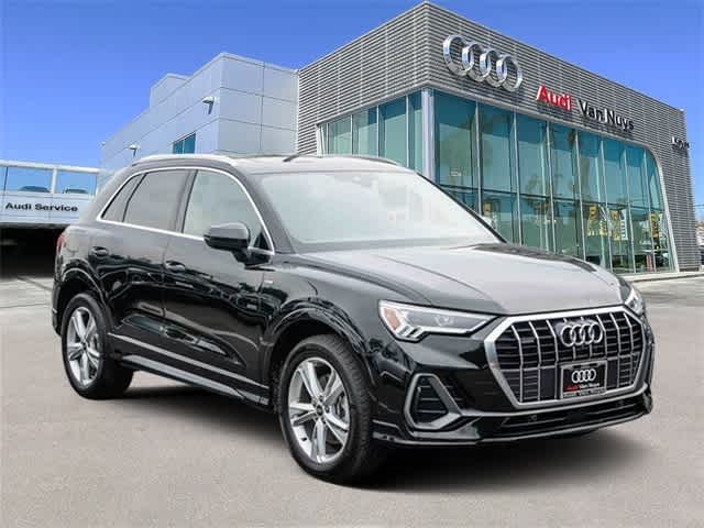 Thumbnail: 2023 Audi Q3 - 5