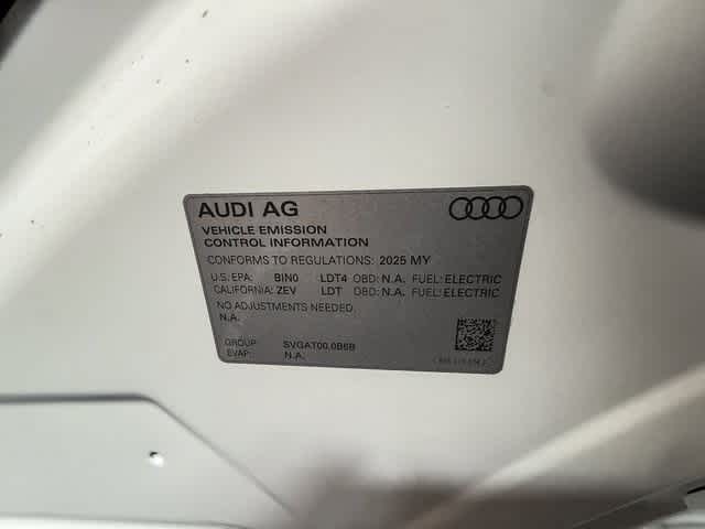 Thumbnail: 2025 Audi Q6 e-tron - 28