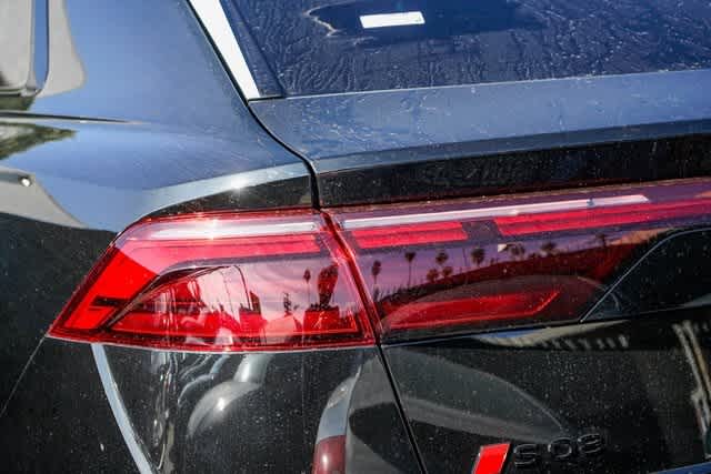 Thumbnail: 2026 Audi SQ8 - 9
