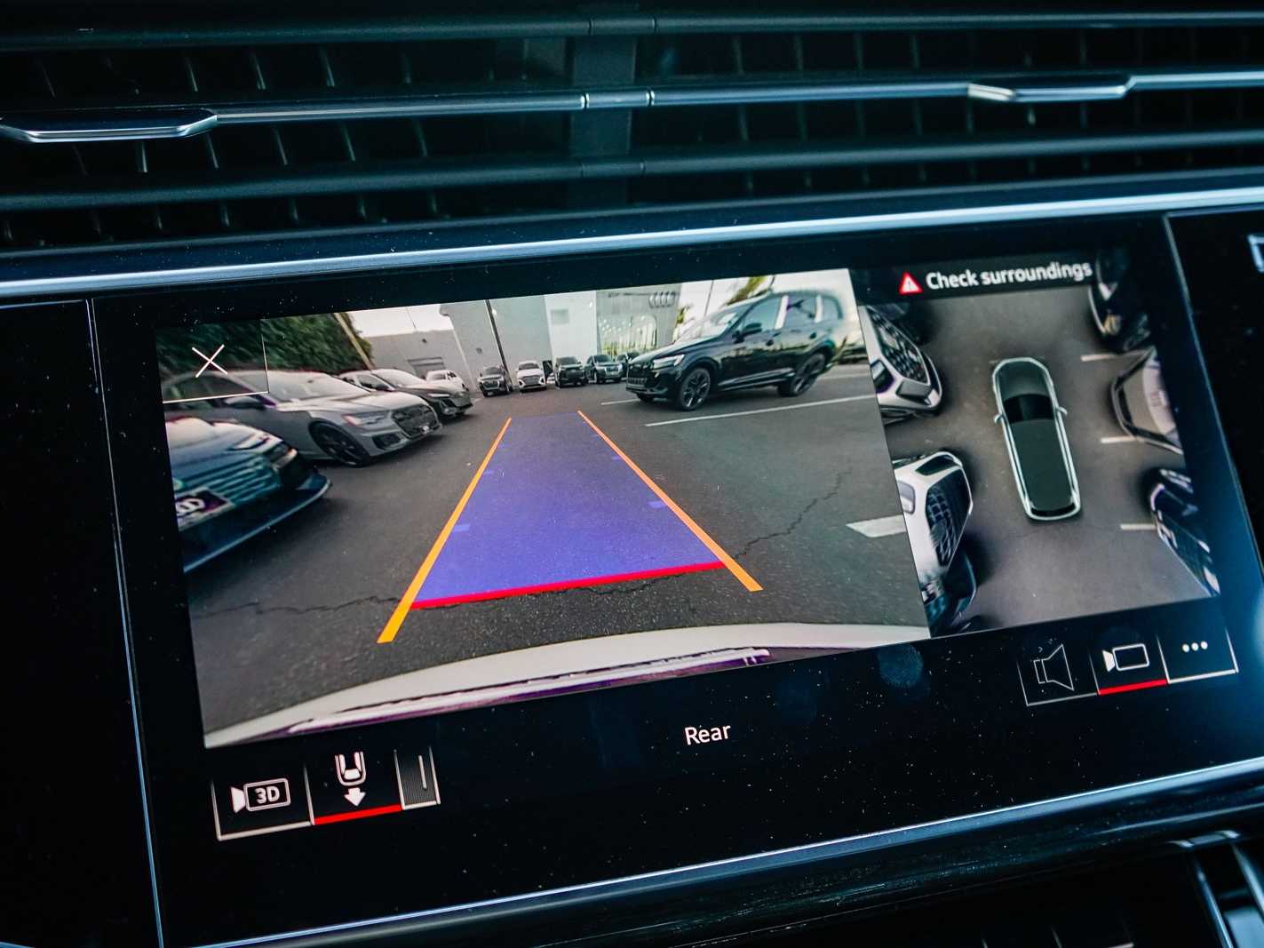 Thumbnail: 2021 Audi Q7 - 22