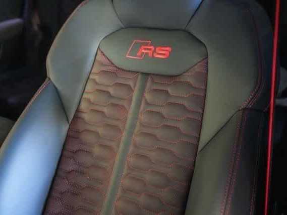 Thumbnail: 2025 Audi RS Q8 - 38