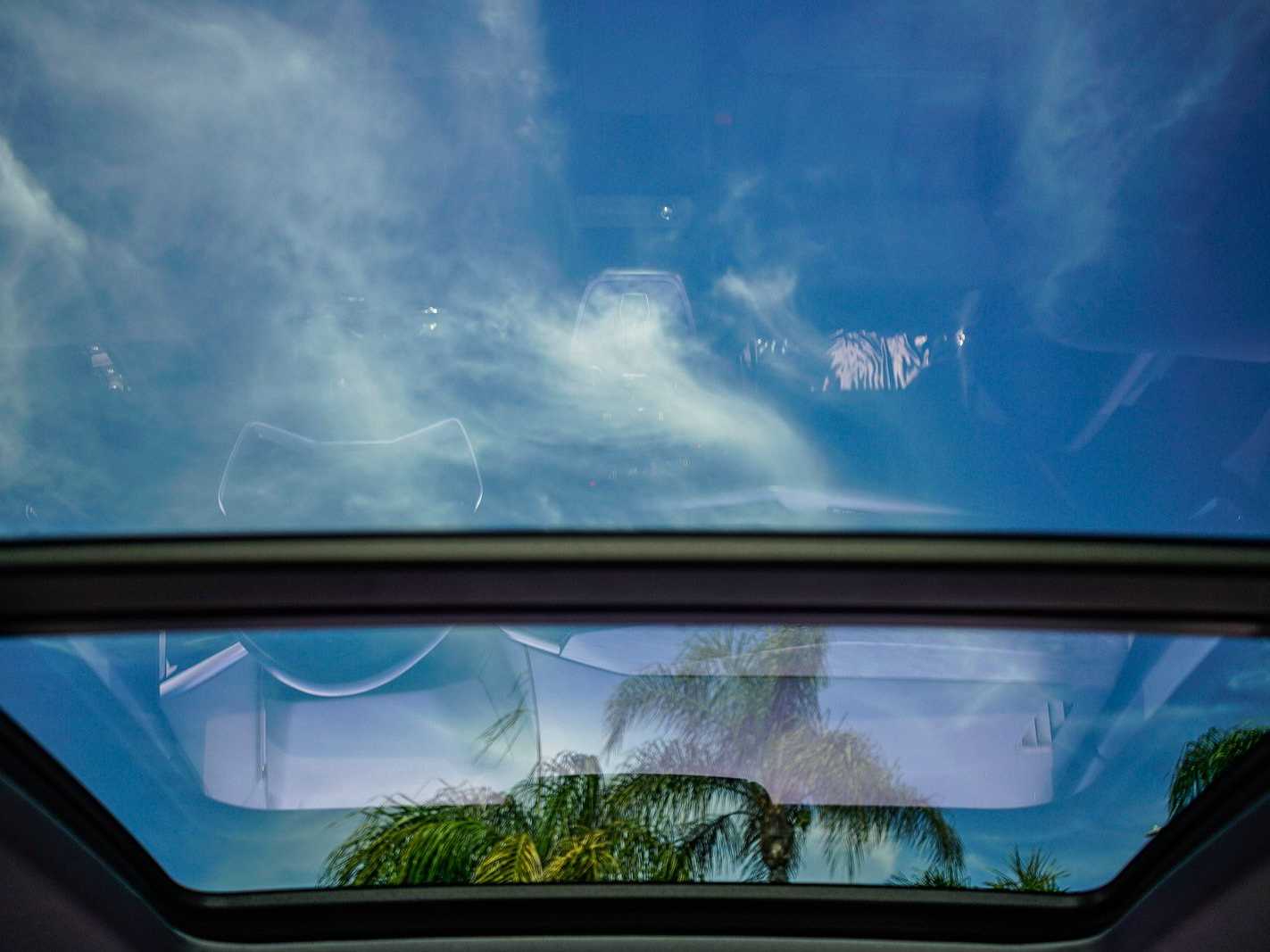 Thumbnail: 2023 Audi Q4 e-tron - 11