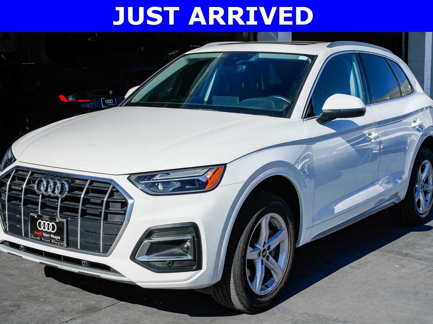 Thumbnail: 2023 Audi Q5 - 1