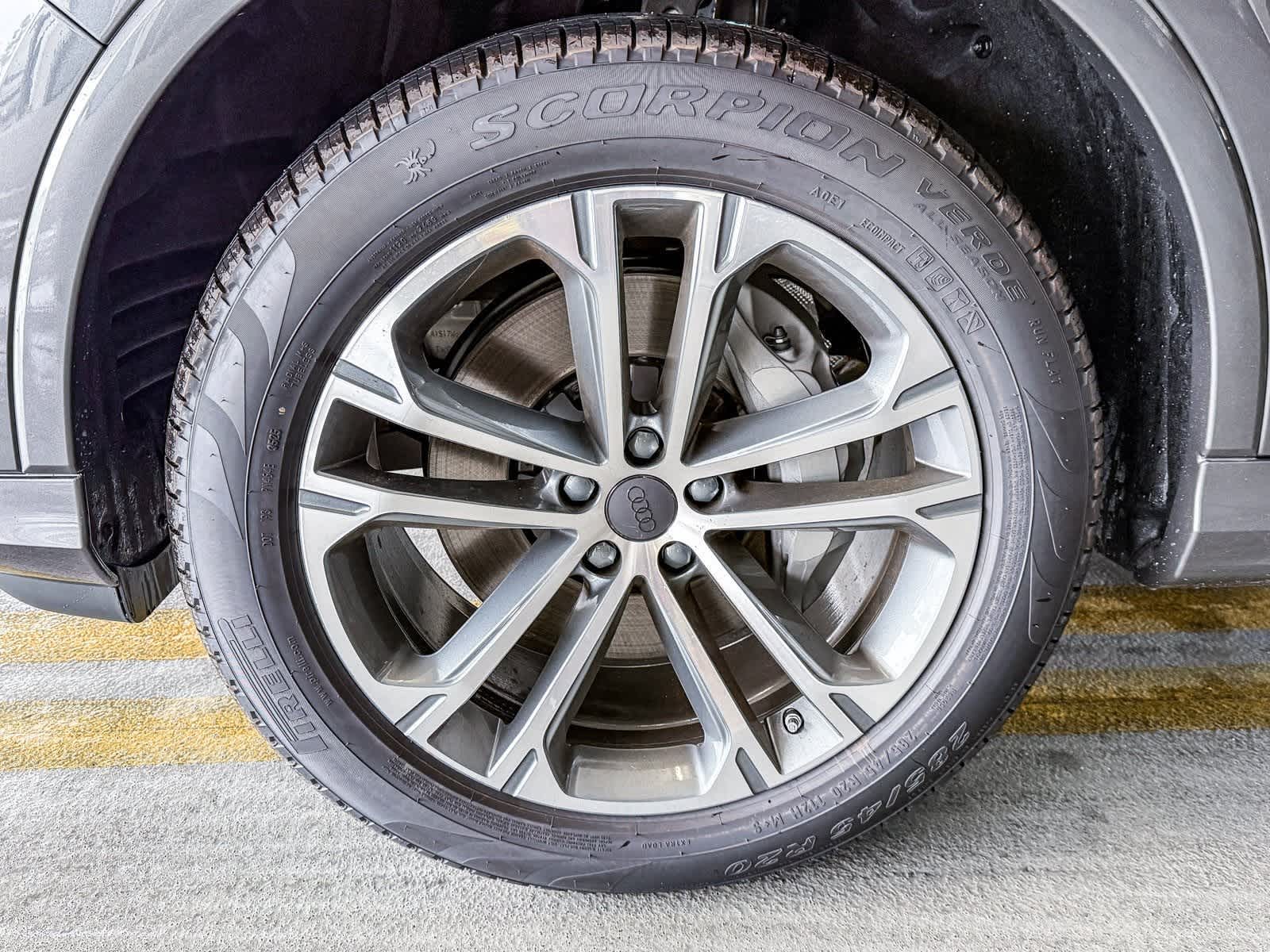 Thumbnail: 2026 Audi Q7 - 9