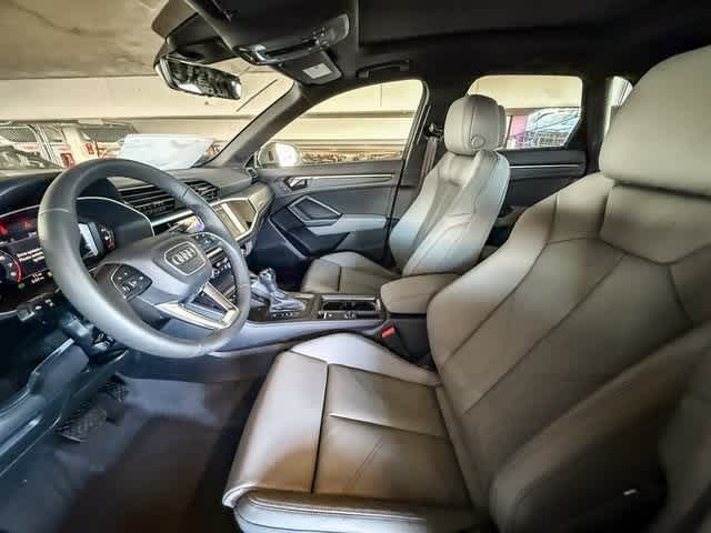 Thumbnail: 2025 Audi Q3 - 19