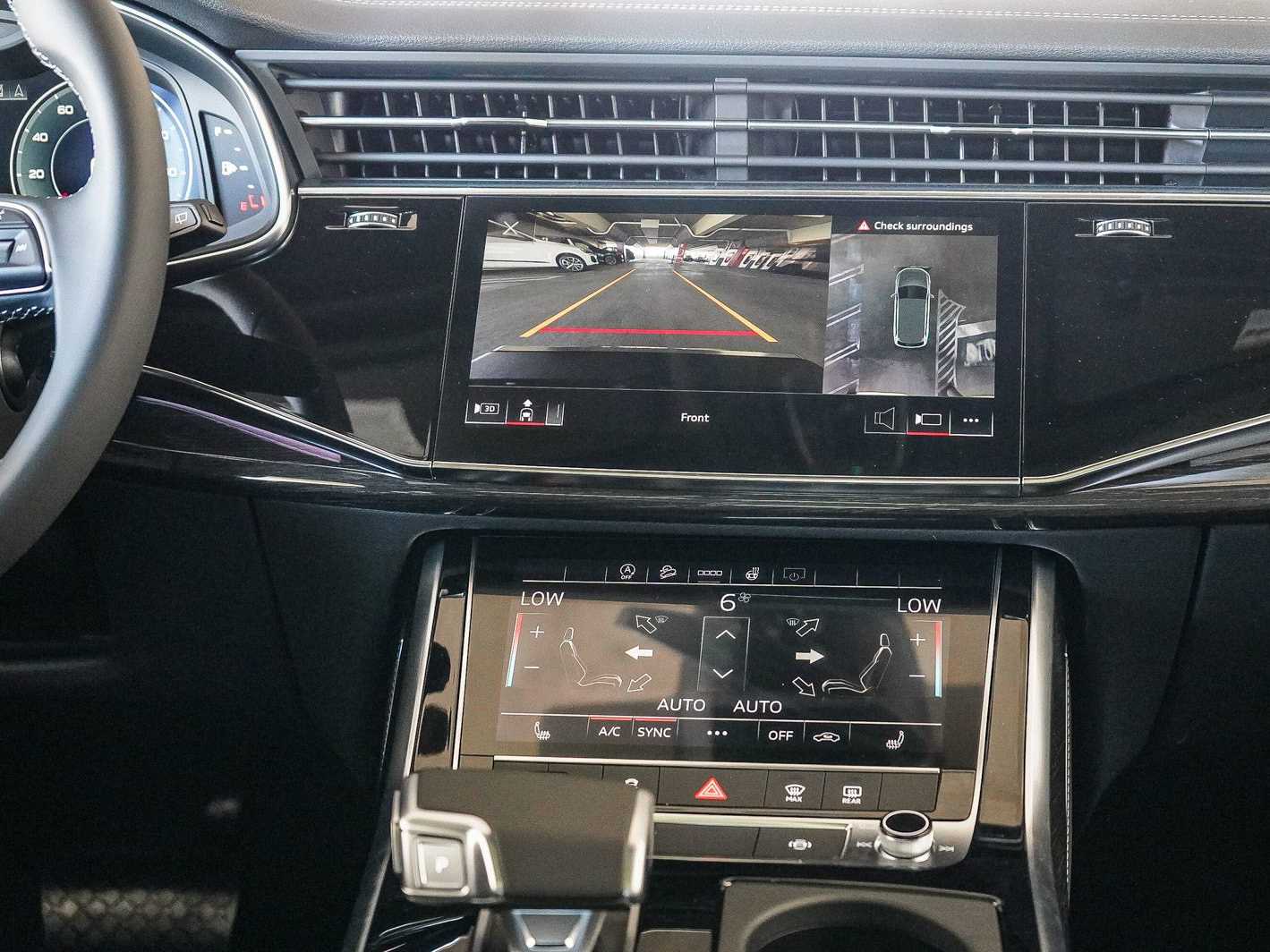 Thumbnail: 2026 Audi Q7 - 14