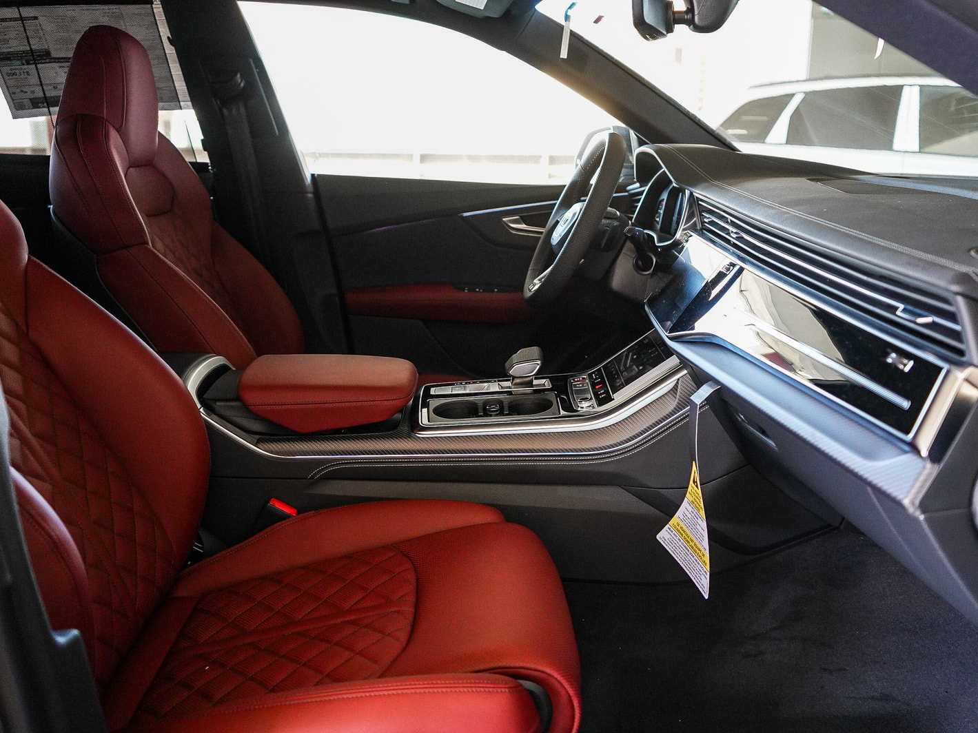 Thumbnail: 2026 Audi SQ8 - 17