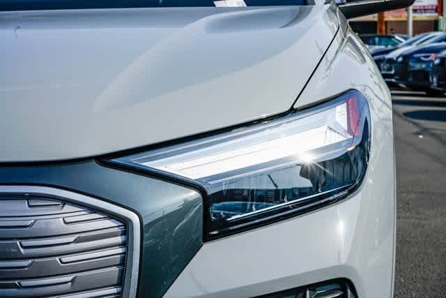 Thumbnail: 2025 Audi Q4 e-tron - 7