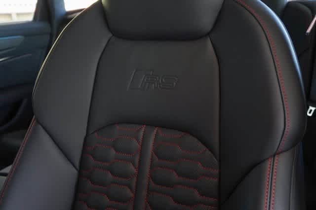 Thumbnail: 2025 Audi RS 6 - 28