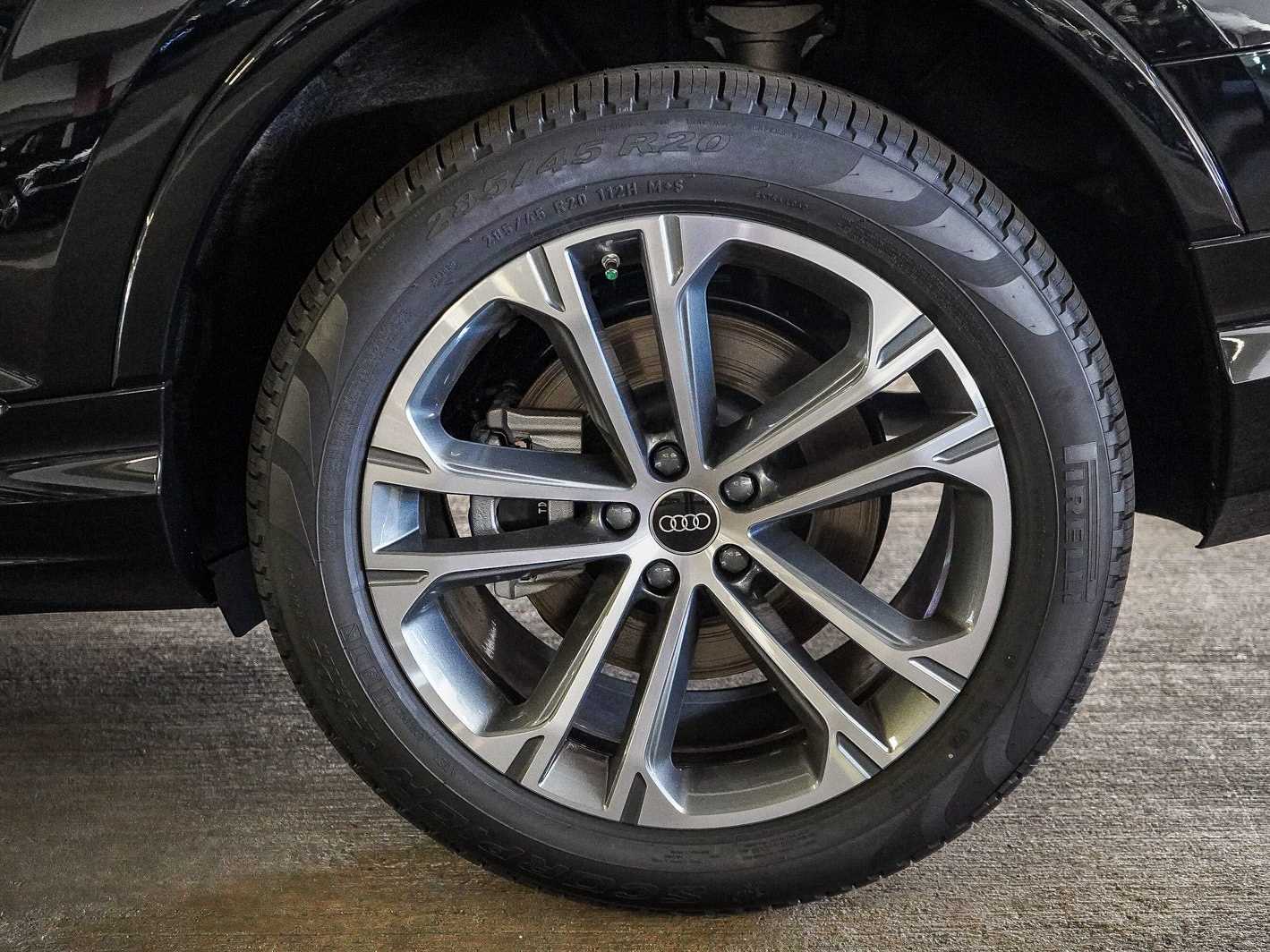 Thumbnail: 2026 Audi Q7 - 8