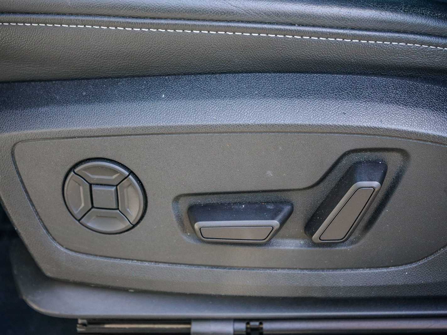 Thumbnail: 2023 Audi Q4 e-tron - 20