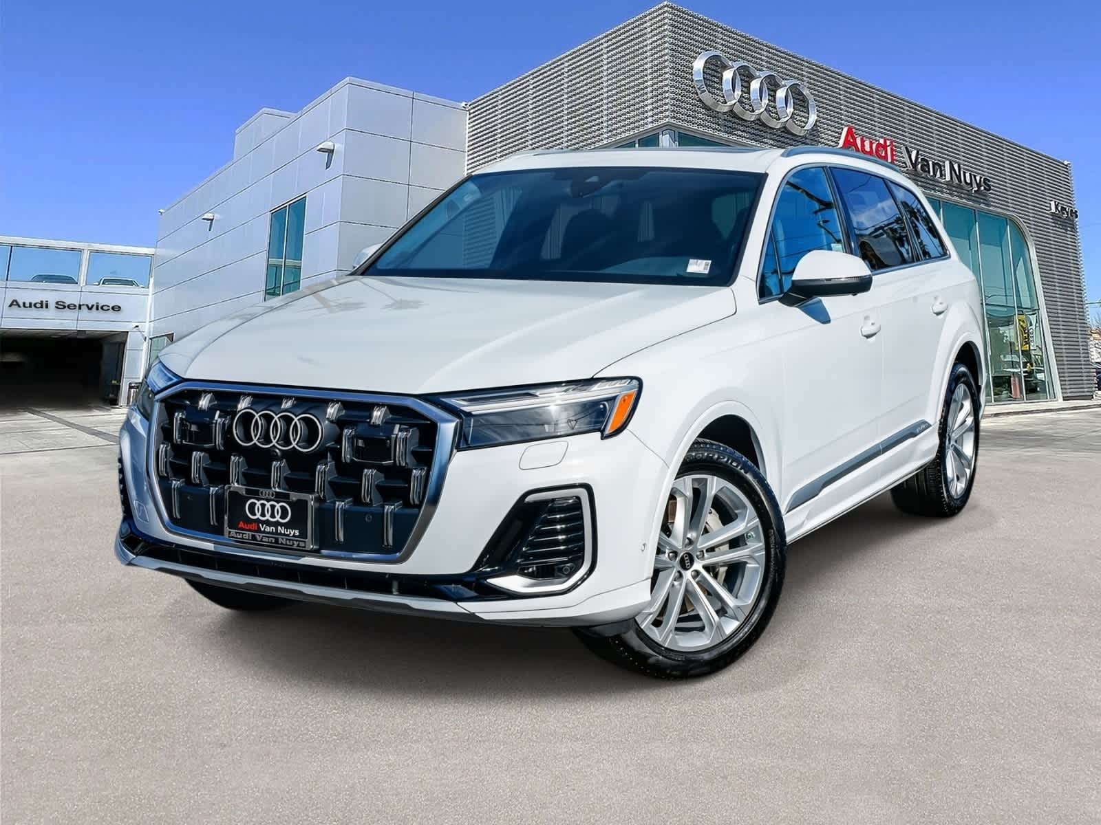Thumbnail: 2025 Audi Q7 - 1