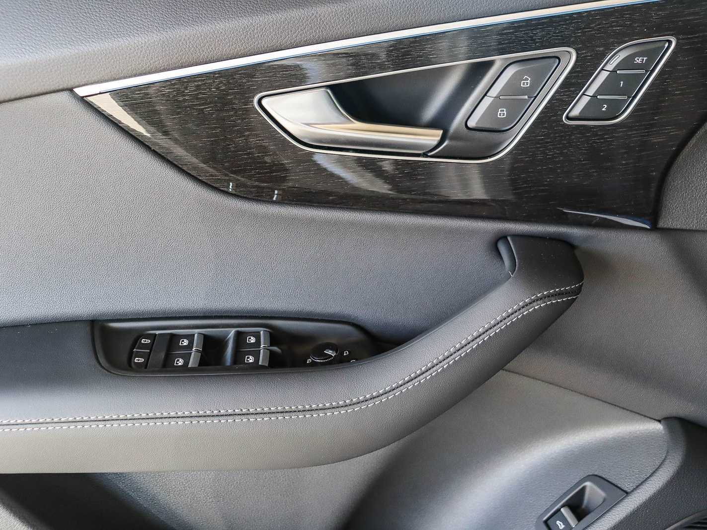 Thumbnail: 2026 Audi Q7 - 22