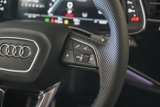 Thumbnail: 2025 Audi SQ7 - 22