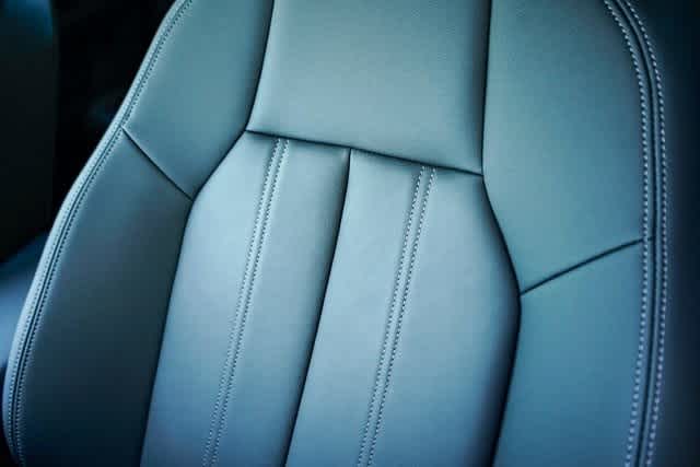 Thumbnail: 2025 Audi Q6 e-tron - 25