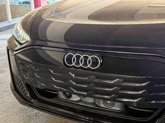 Thumbnail: 2025 Audi e-tron GT - 11