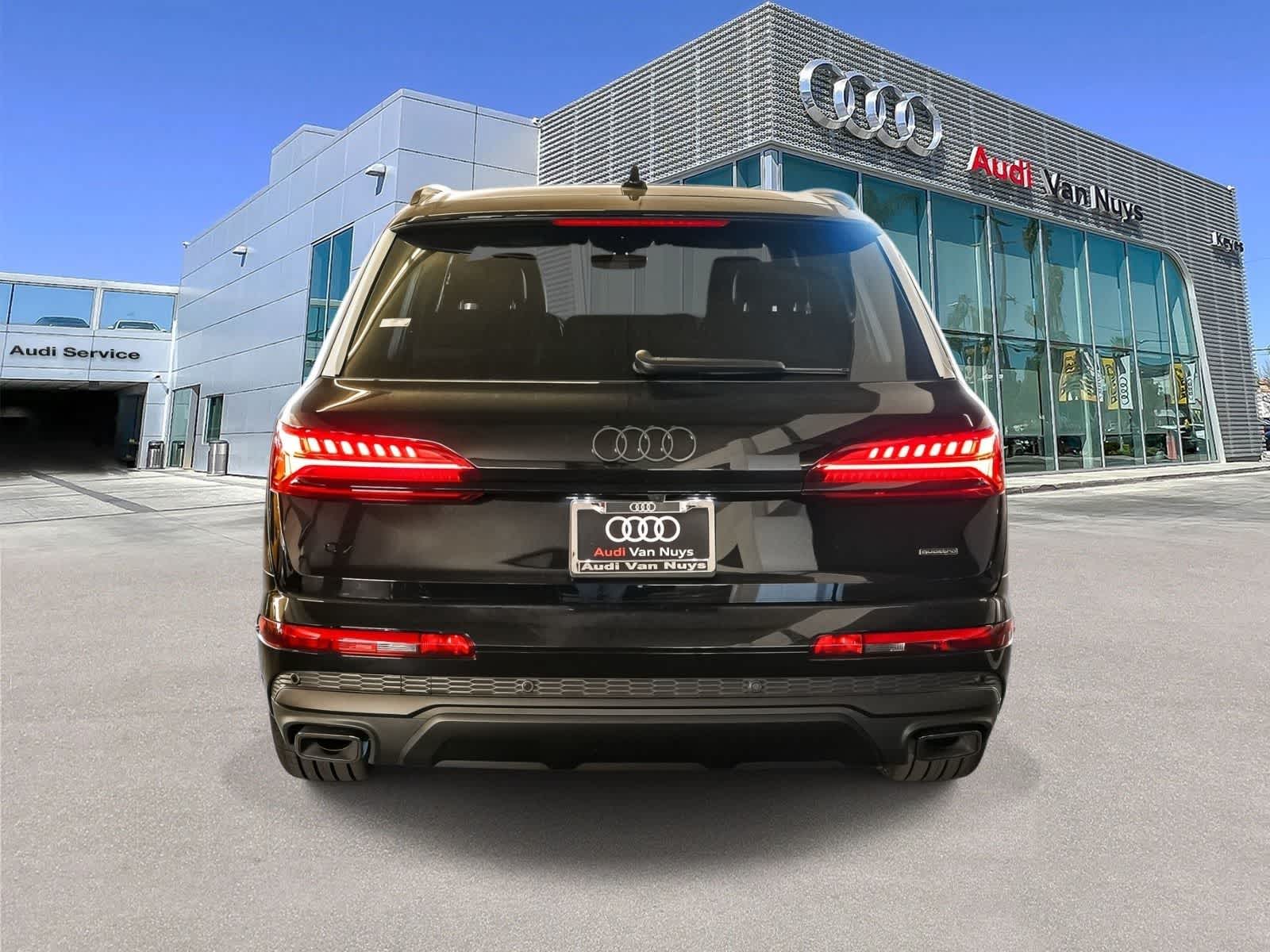 Thumbnail: 2026 Audi Q7 - 5