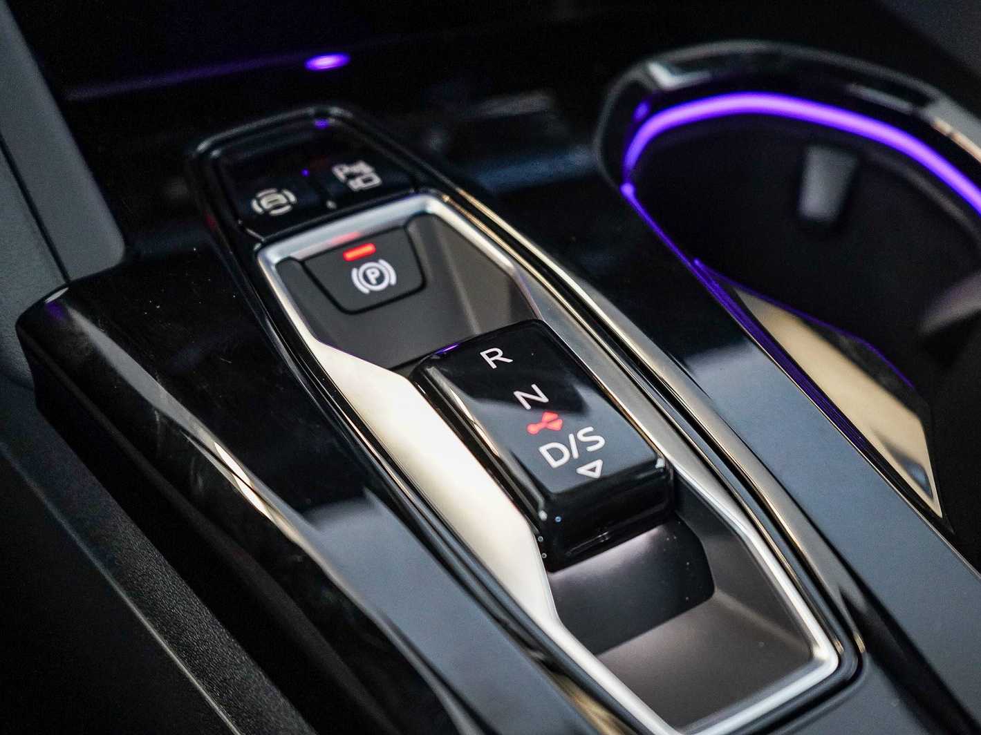 Thumbnail: 2025 Audi Q5 - 23
