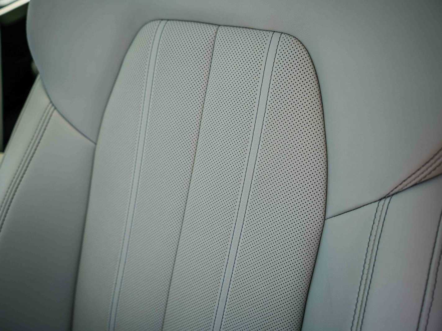 Thumbnail: 2025 Audi e-tron - 25