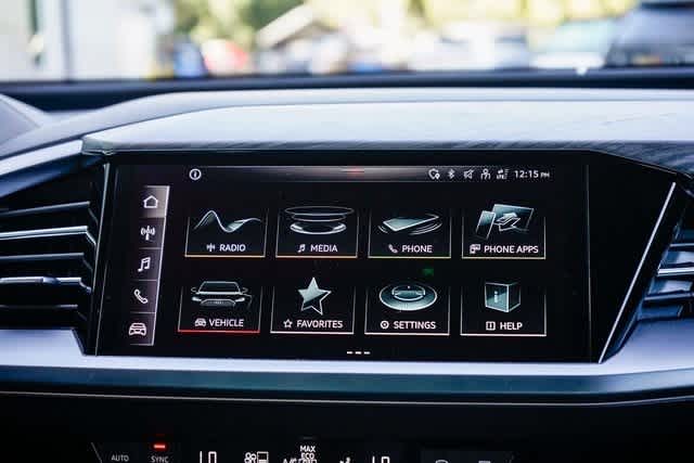 Thumbnail: 2023 Audi Q4 e-tron - 14