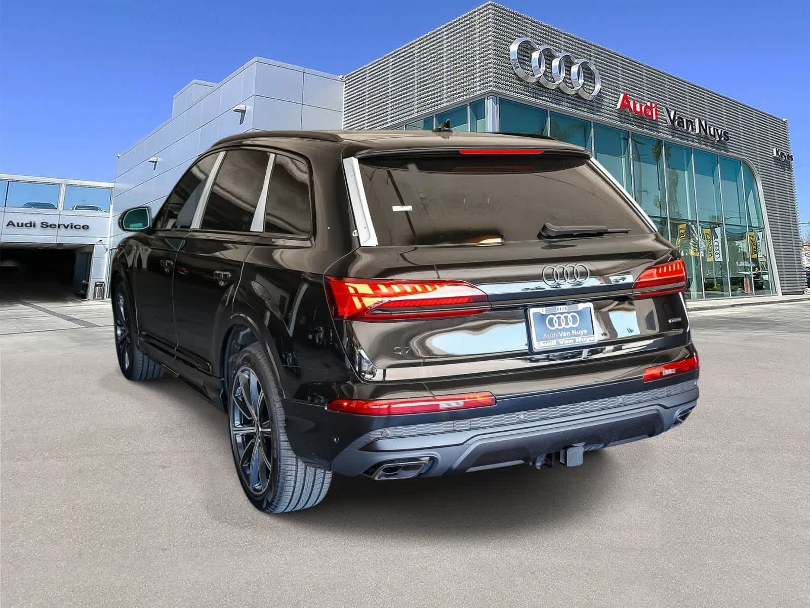 Thumbnail: 2026 Audi Q7 - 6