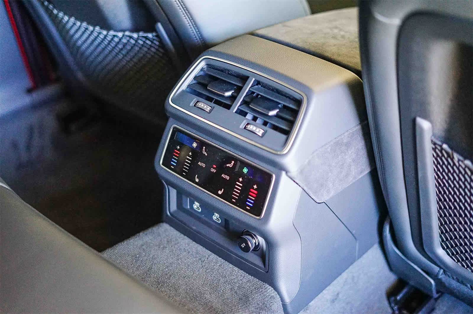 Thumbnail: 2026 Audi RS 6 - 18