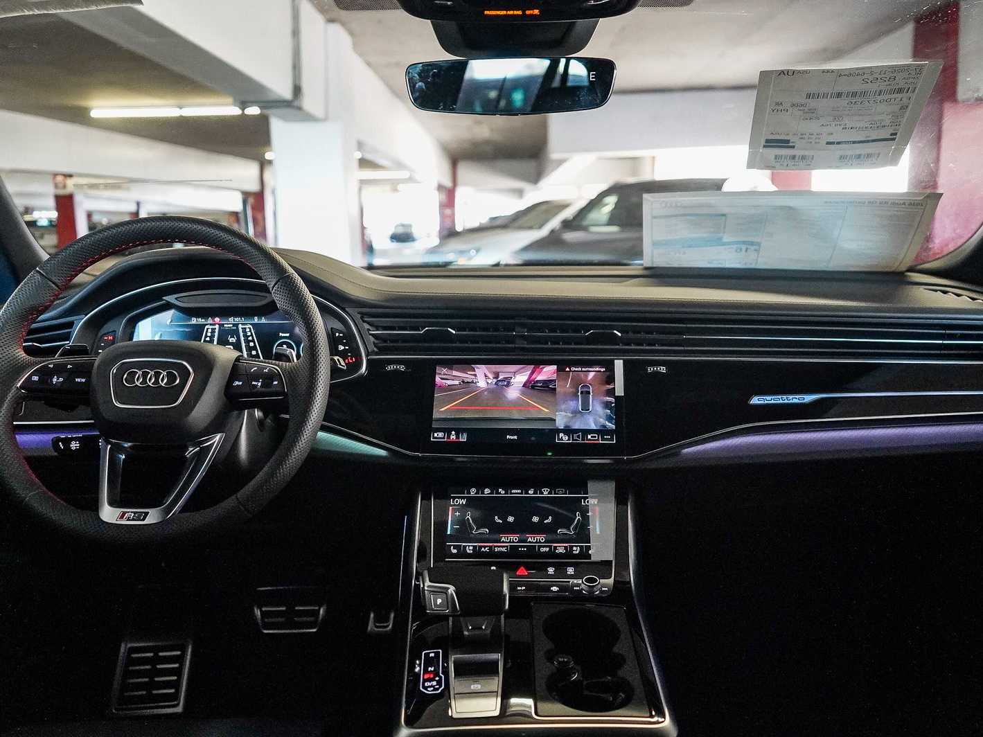 Thumbnail: 2026 Audi RS Q8 - 12