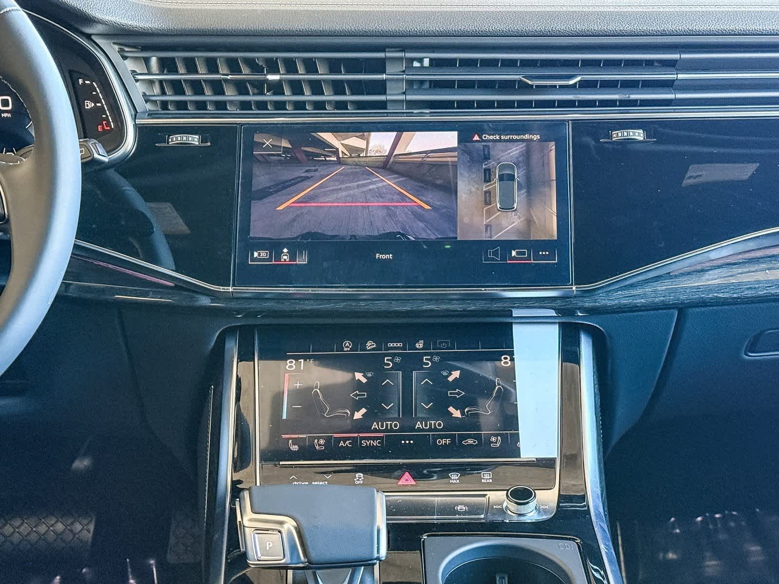 Thumbnail: 2026 Audi Q7 - 14