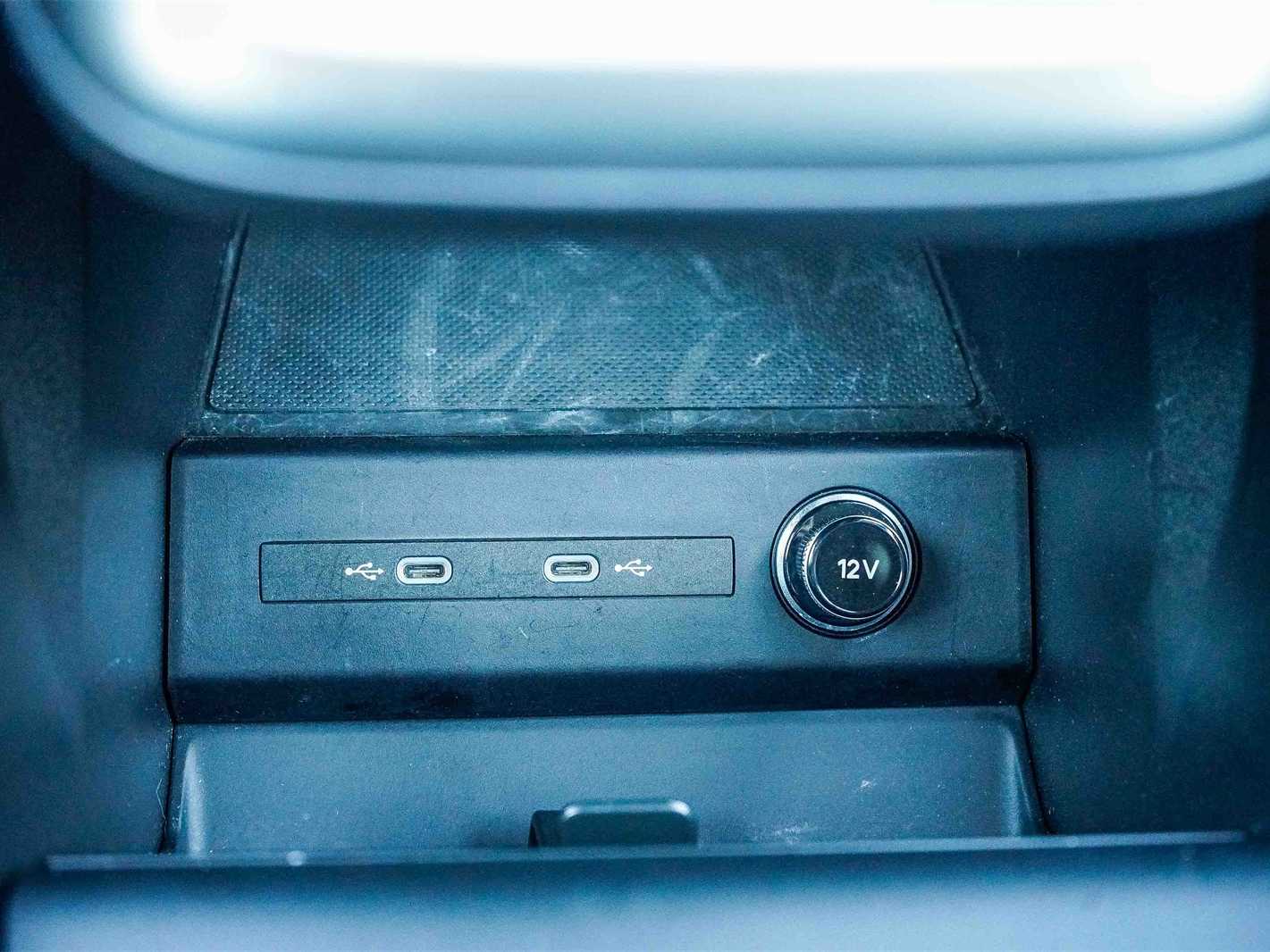 Thumbnail: 2024 Audi Q4 e-tron - 22