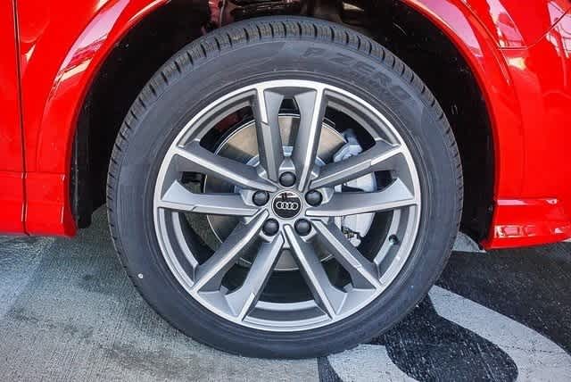 Thumbnail: 2025 Audi Q3 - 9