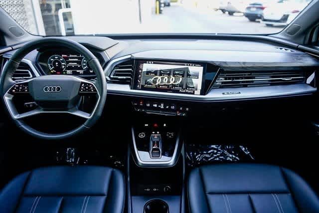 Thumbnail: 2025 Audi Q4 e-tron - 12