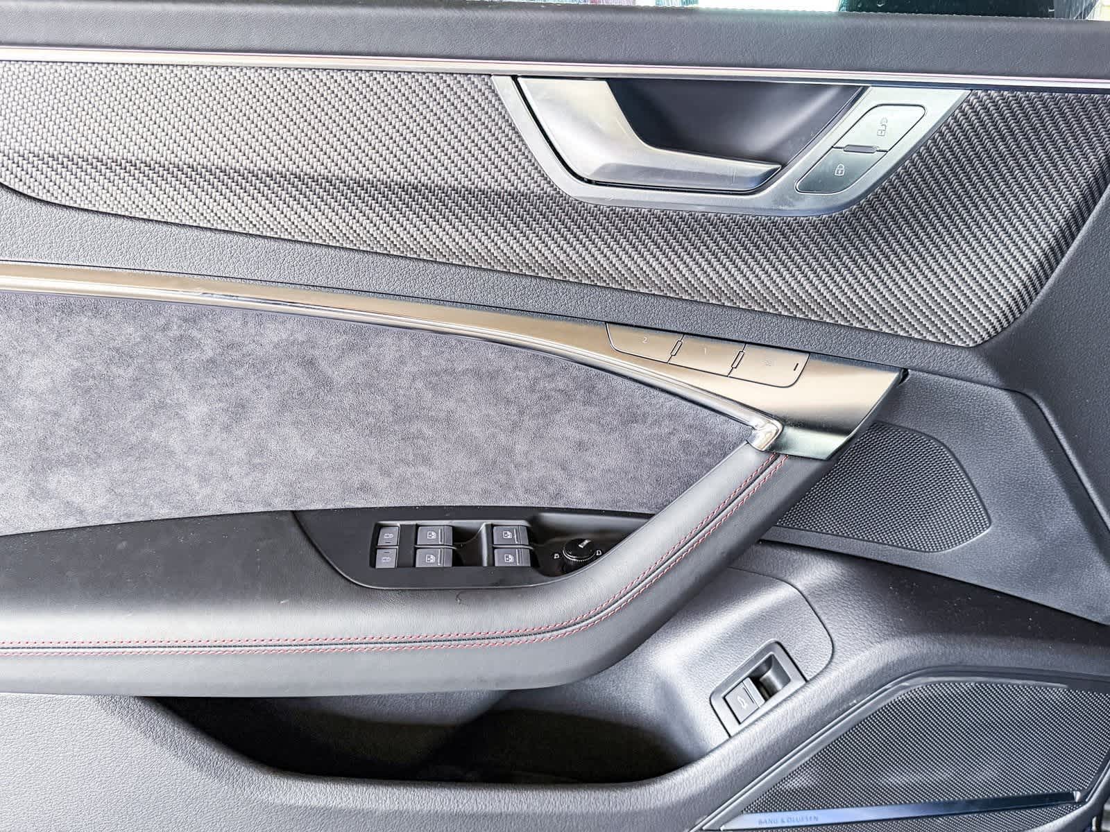 Thumbnail: 2025 Audi RS 7 - 22