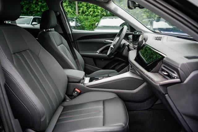 Thumbnail: 2025 Audi Q5 - 16