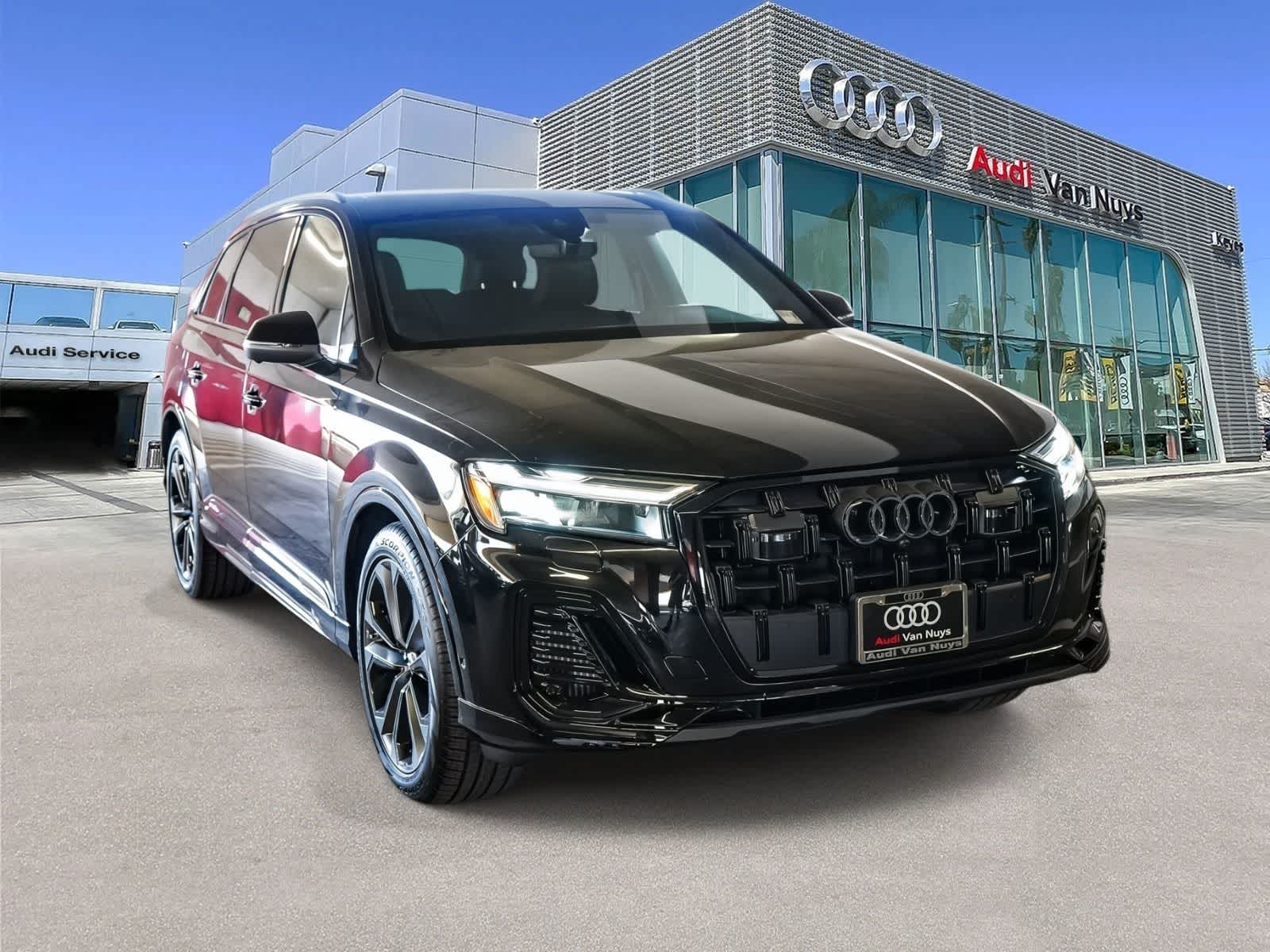 Thumbnail: 2026 Audi Q7 - 3