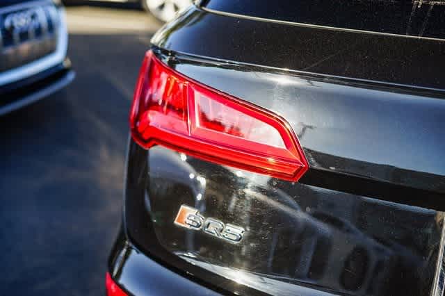 Thumbnail: 2019 Audi SQ5 - 10