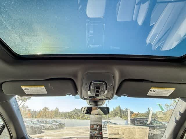 Thumbnail: 2025 Audi Q7 - 16