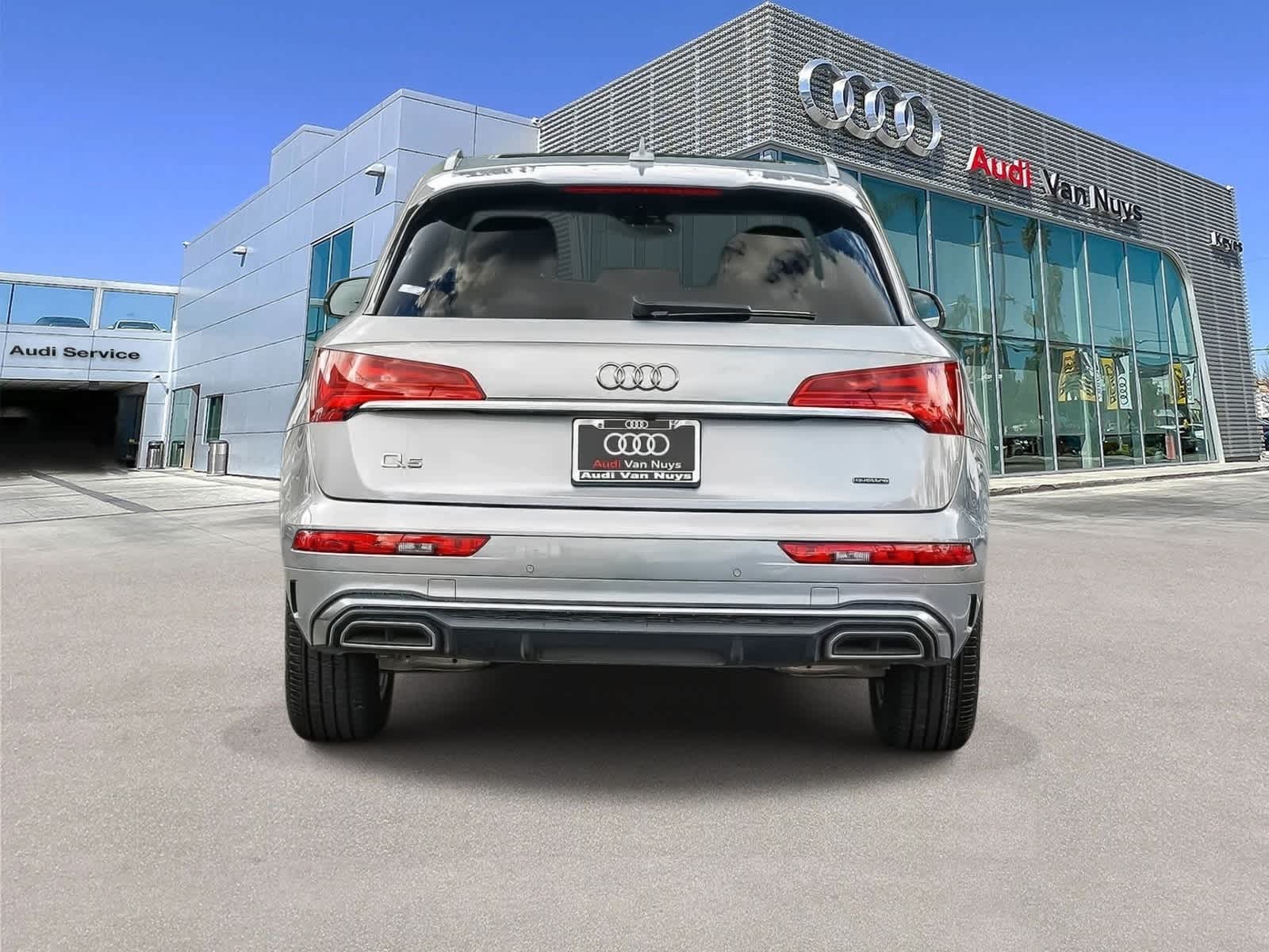 Thumbnail: 2023 Audi Q5 - 5
