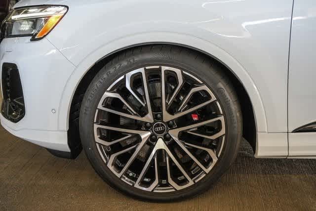 Thumbnail: 2025 Audi SQ7 - 14