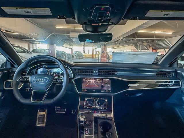 Thumbnail: 2025 Audi RS 7 - 12