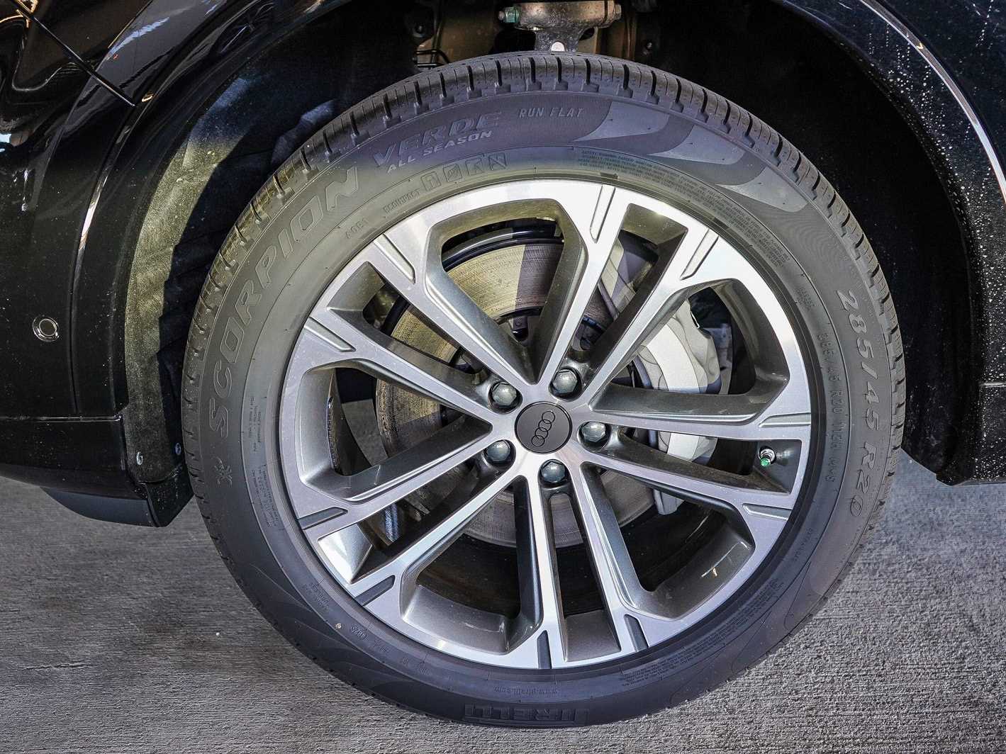 Thumbnail: 2026 Audi Q7 - 9